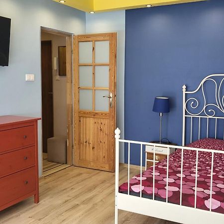 Studiospanie Studio Kapitana Z Balkonem Na Parterze Гданськ Екстер'єр фото
